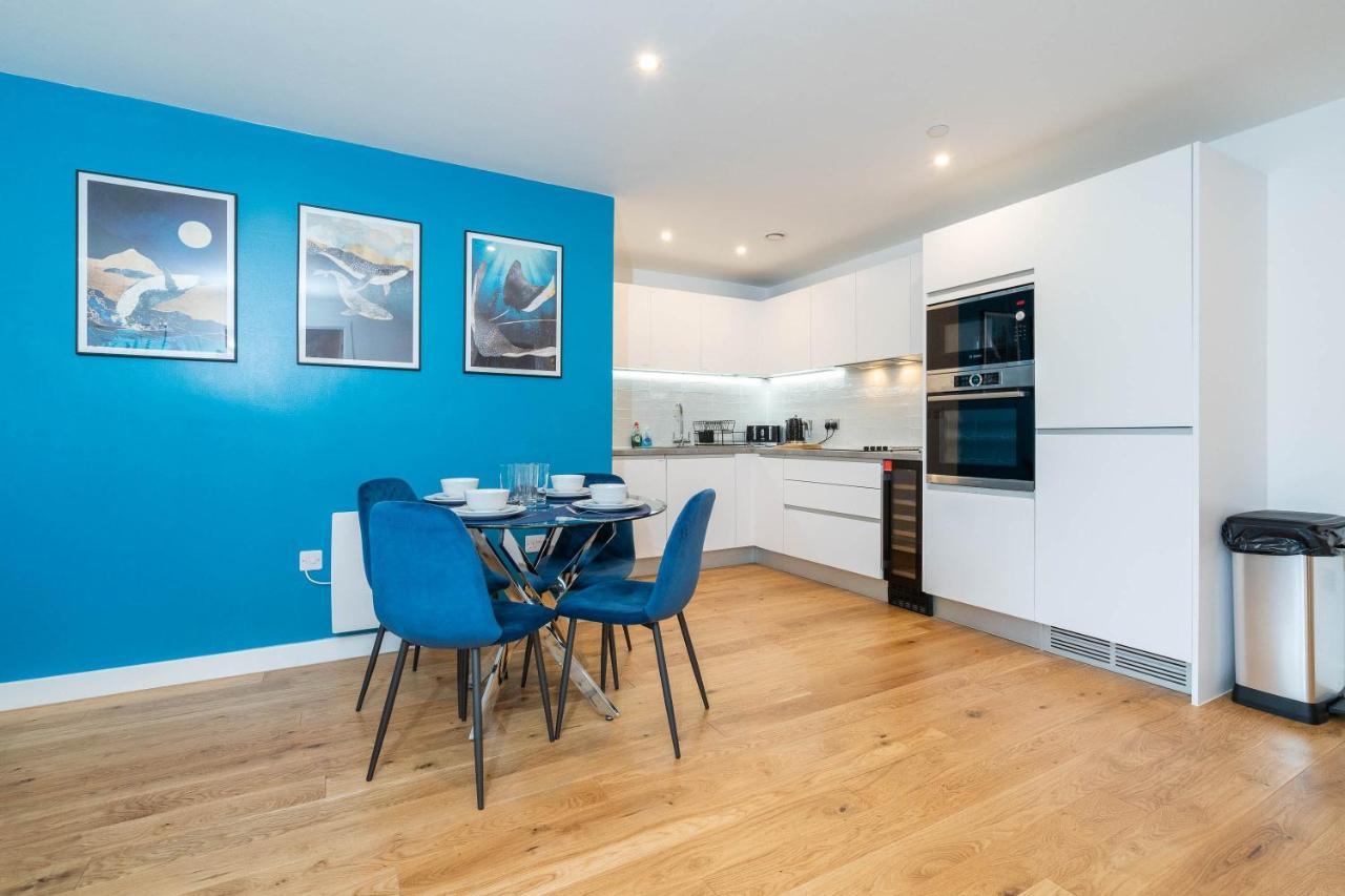 Maevela Apartments - Luxury Broad St Apartment - 2 Bed, 2 Bath - City Centre/Cube/Mailbox - With Underground Parking ✓- L Shape Sofa, Large 50 Inch Smart Tv With Free Netflix & Wifi Birmingham Zewnętrze zdjęcie